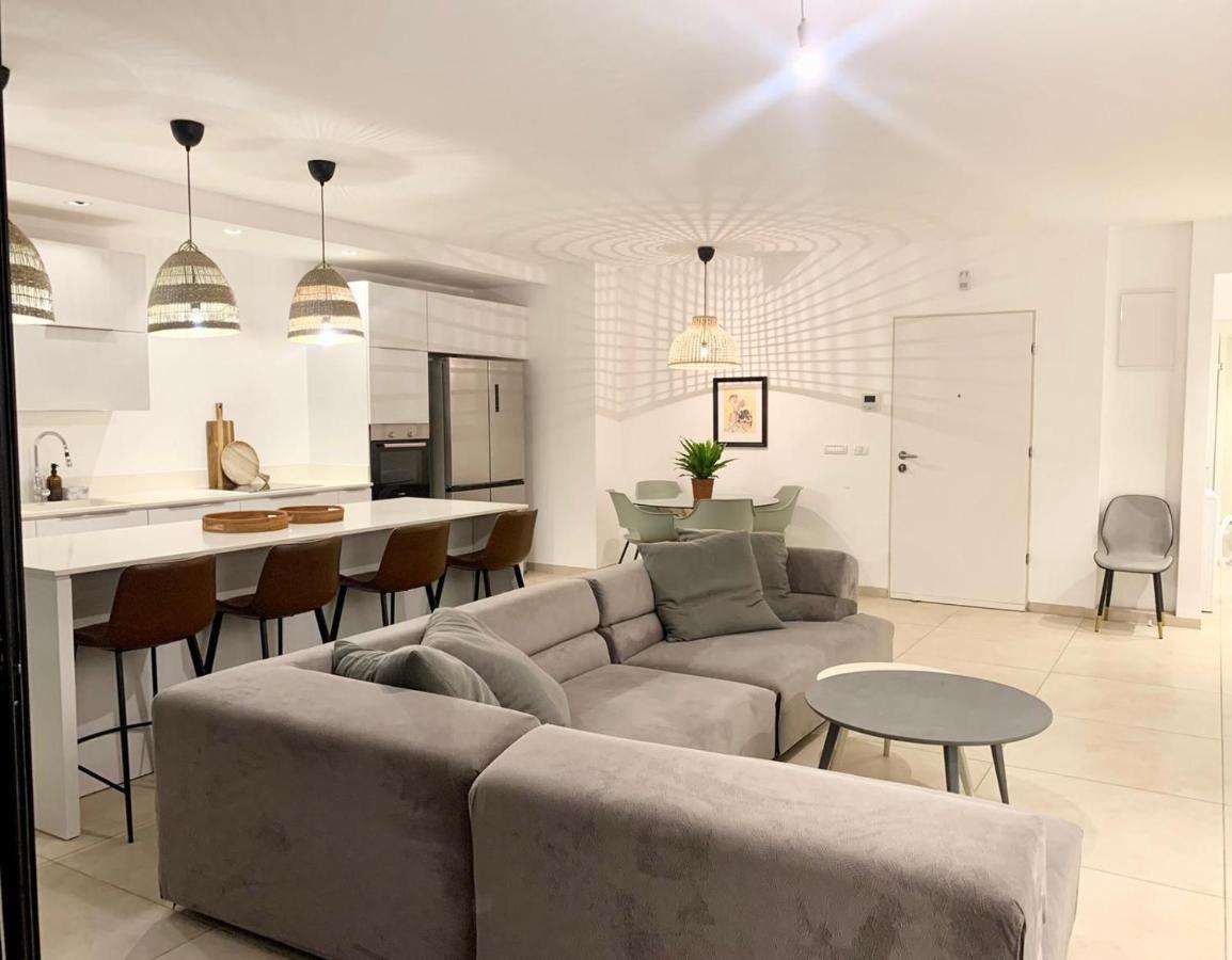 Beach Place Apartments Haifa Eksteriør billede